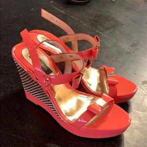 Like new White House Black Market wedges